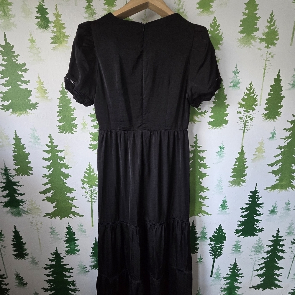 Forever 21 Black Short Sleeve Dress - Picture 2 of 11